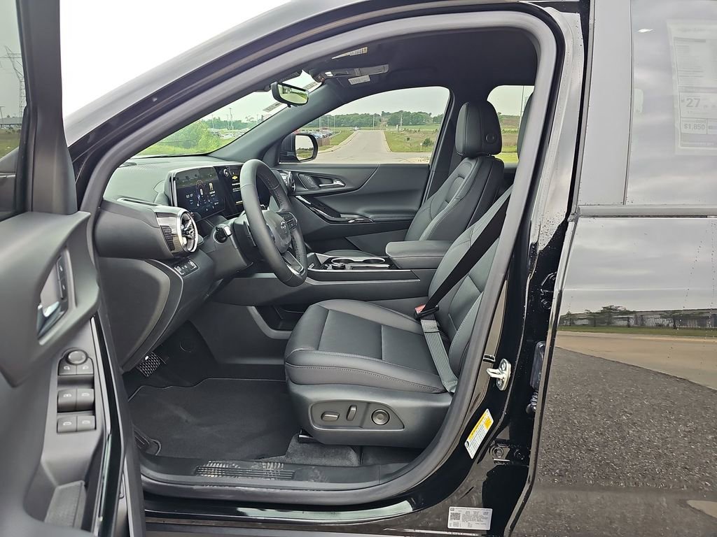 2026 Chevrolet Equinox LT - Photo 19