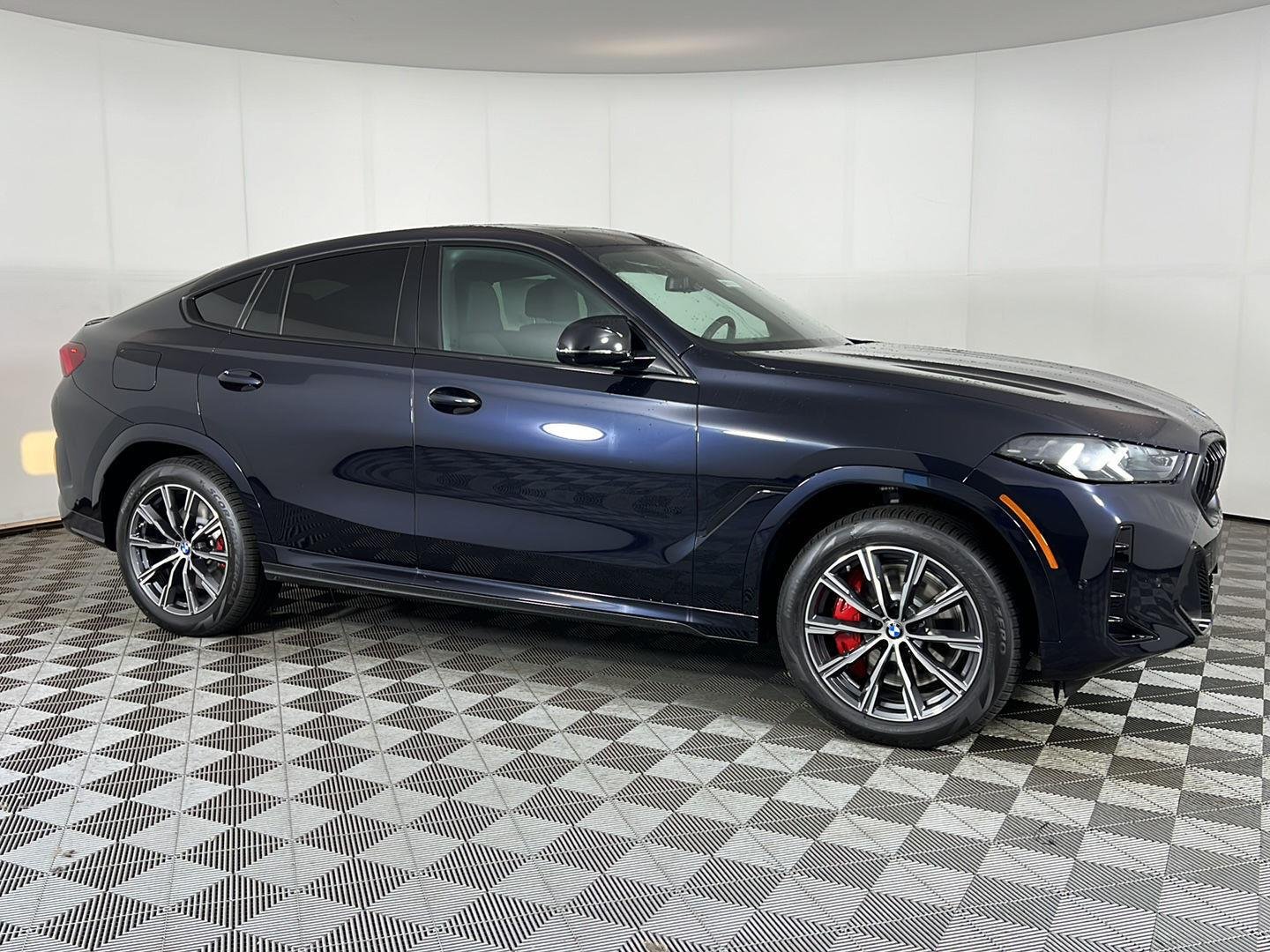 New 2027 Carbon Black Metallic BMW M60i image 15