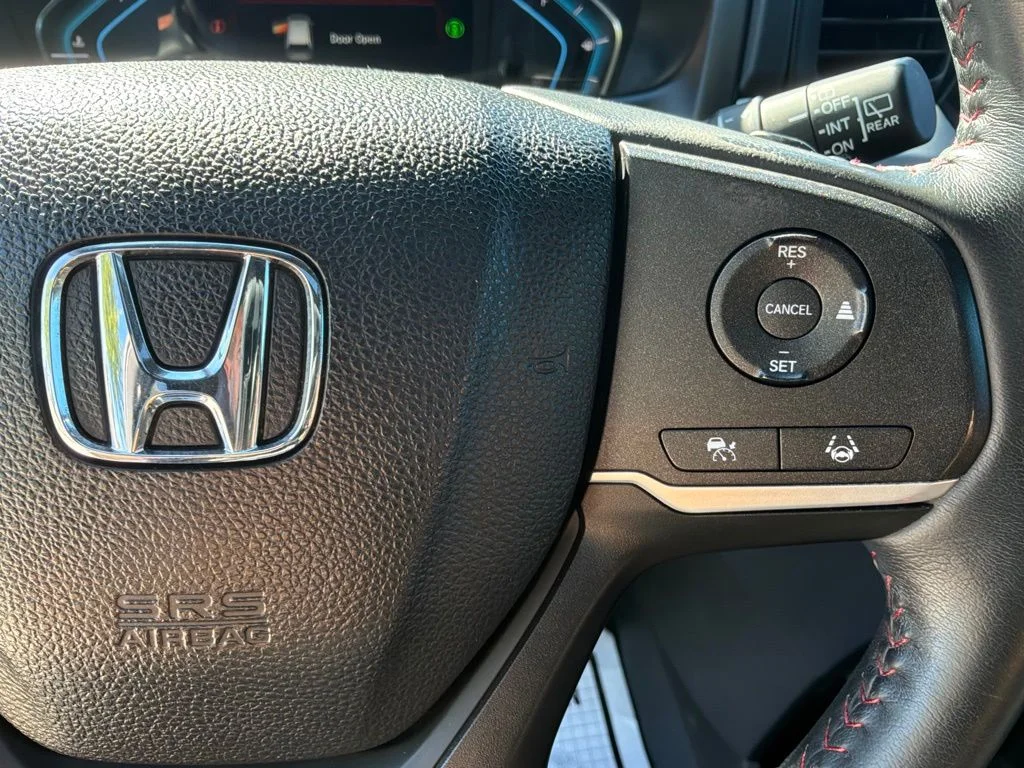 Used 2023  Honda Sport image 15