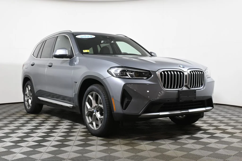 Certified Used 2024 Gray BMW xDrive30i image 9
