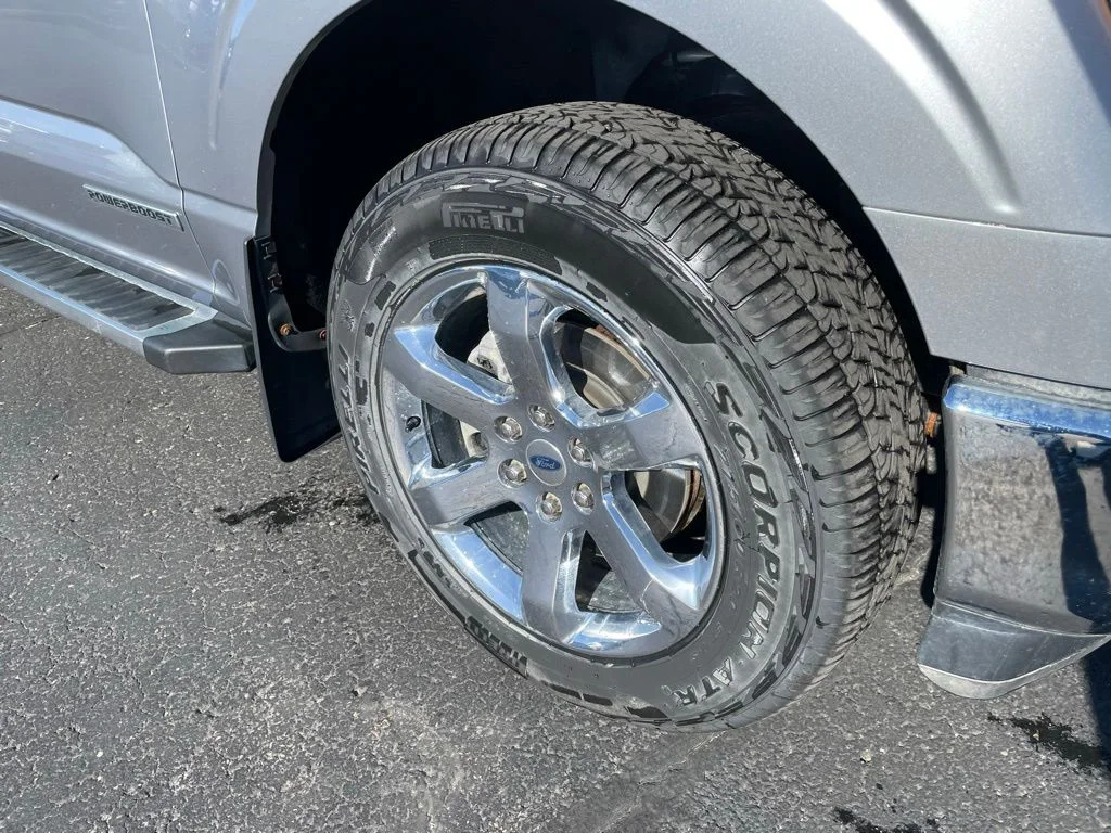 Used 2022 Silver Ford XLT image 3