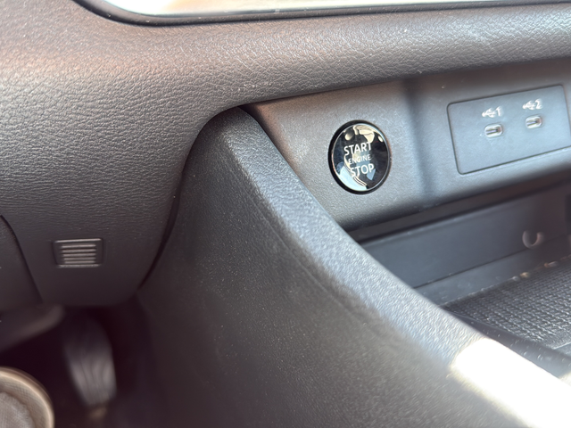 Used 2025 Gray Nissan Rock Creek image 13
