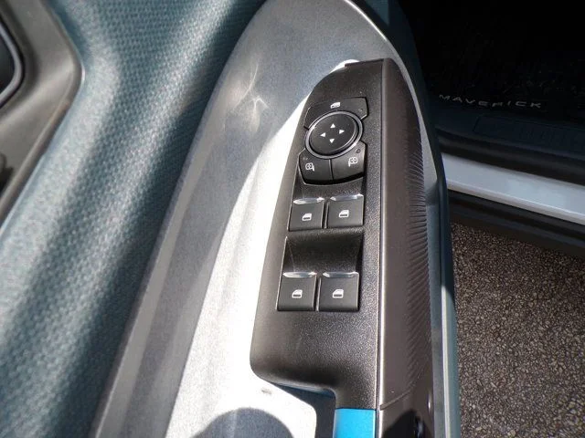 2025 Ford Maverick XLT - Photo 11