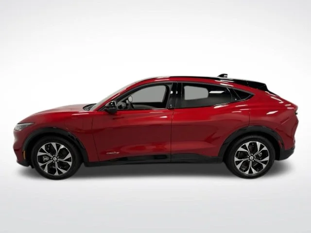 Used 2023 Red Ford Premium image 5