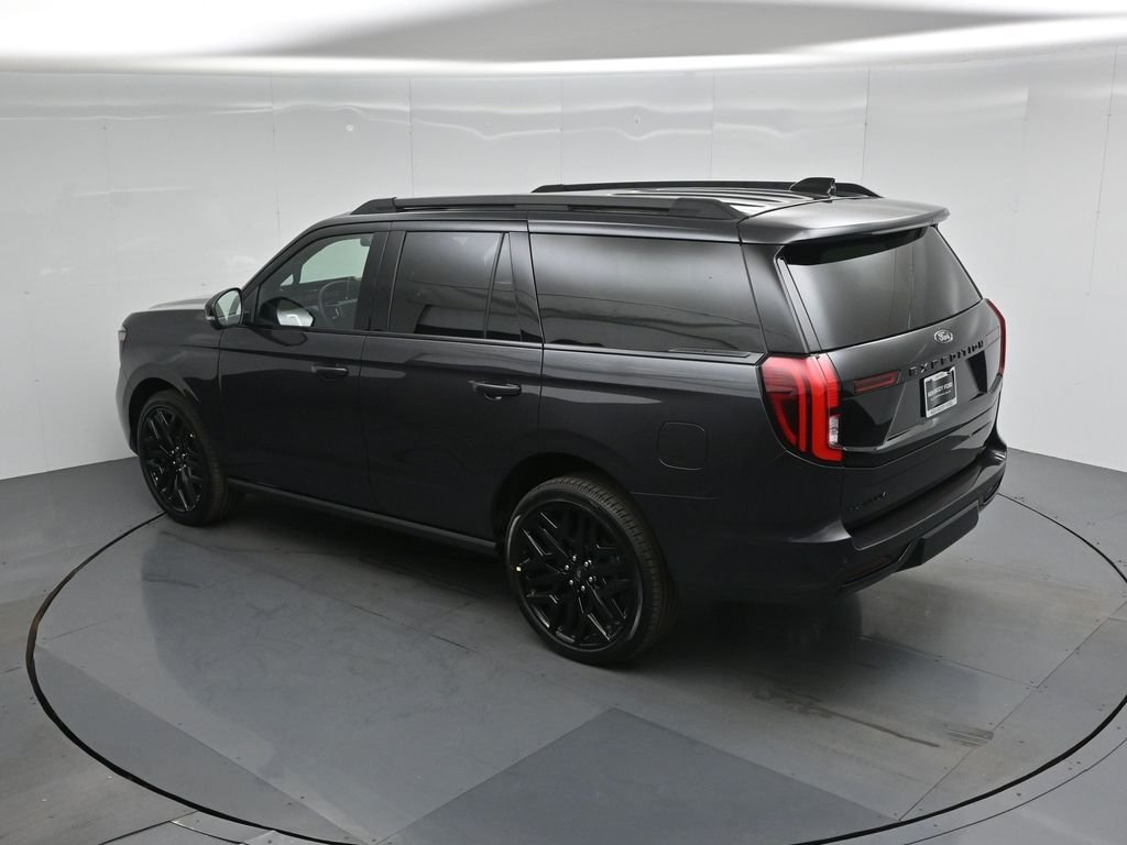 New 2026 Dark Matter Gray Metallic Ford Platinum image 45