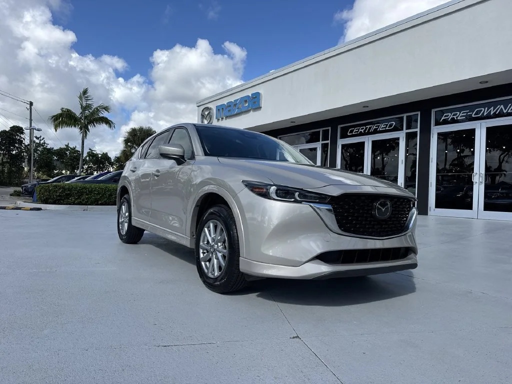 Used 2024 Quartz Metallic Mazda 2.5 S Preferred Package image 30