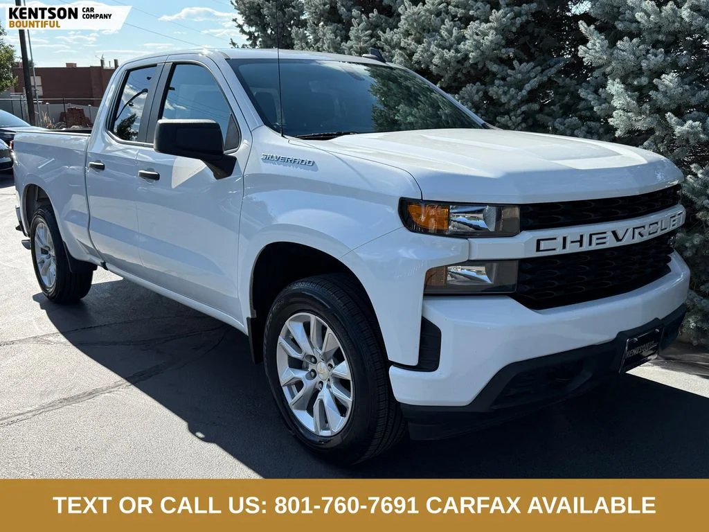 Used 2021 White Chevrolet Custom image 12