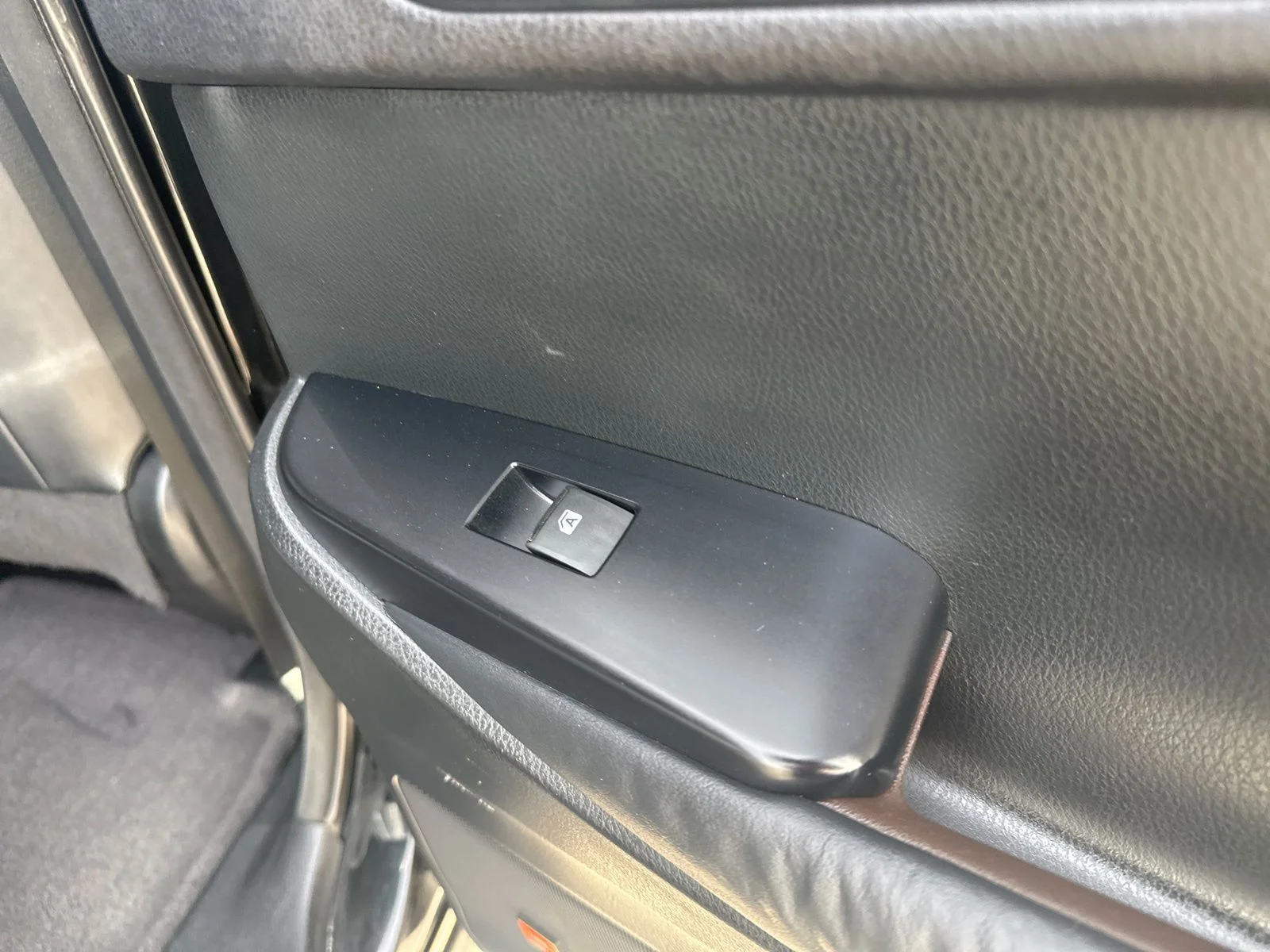 Used 2014 Black Toyota Limited image 36