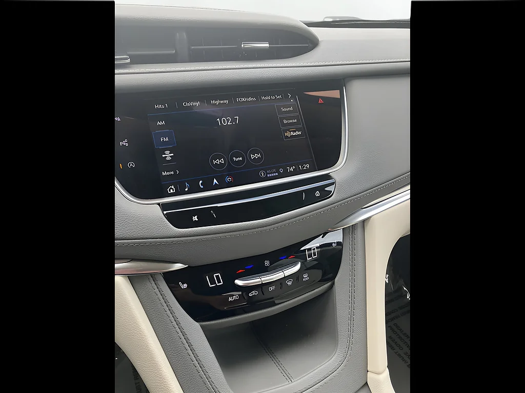 Certified Used 2023 Crystal White Tricoat Cadillac Premium Luxury image 14