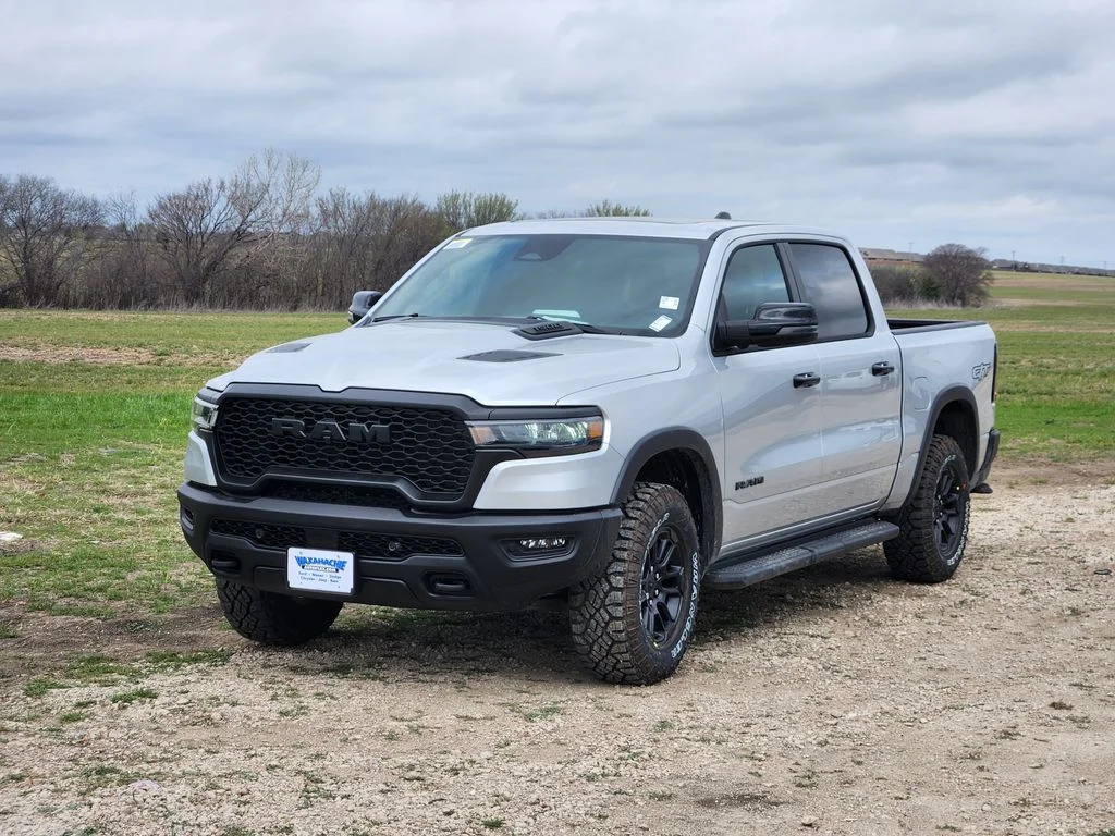 New 2026 Silver Zynith Exterior Paint RAM Rebel image 2