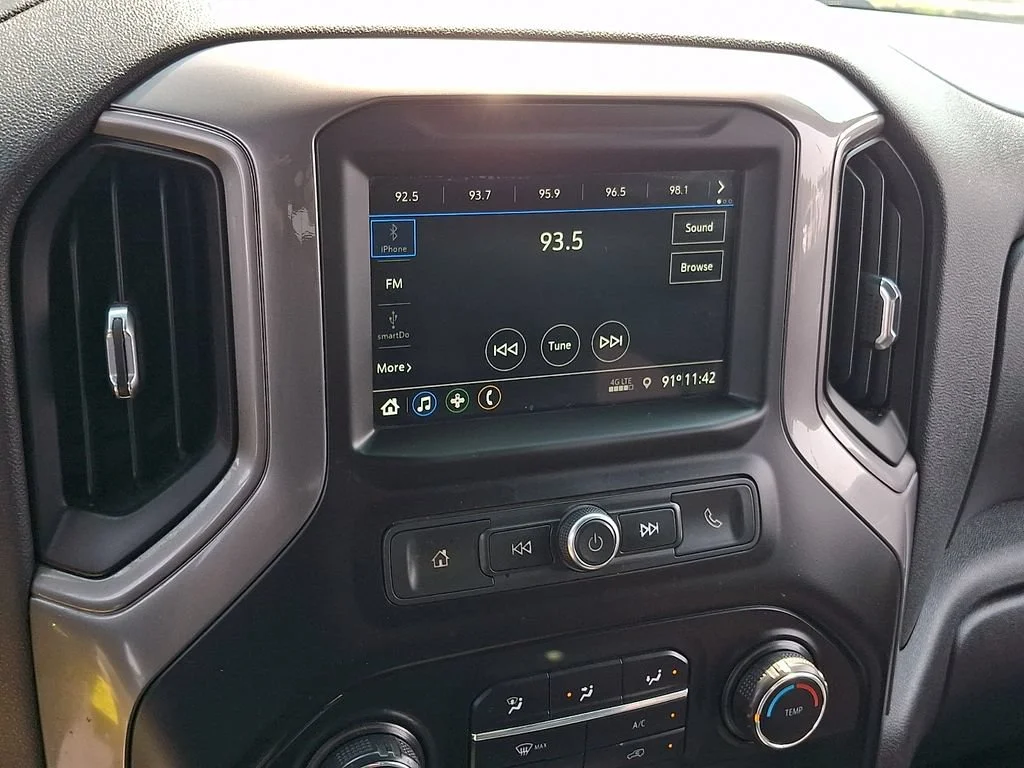 Used 2019 NORTHSKY BLUE METALLIC Chevrolet Custom image 19