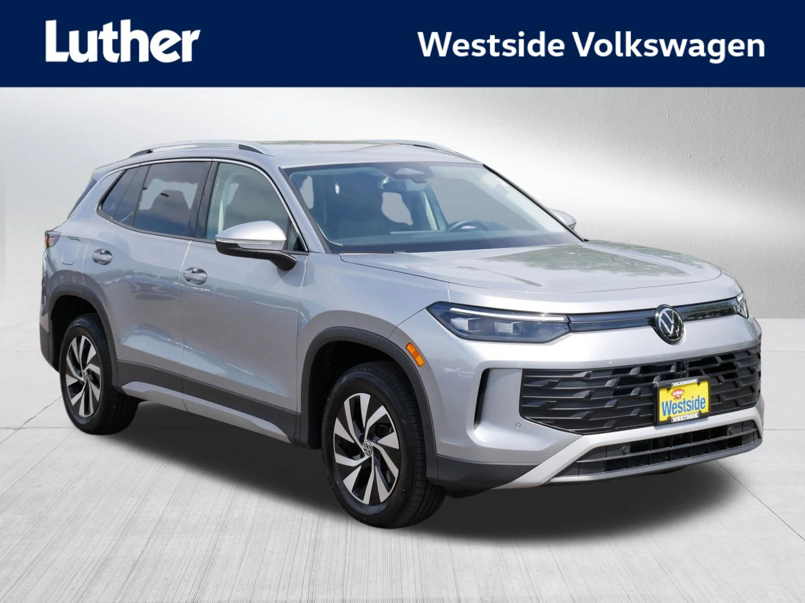 2025 Volkswagen Tiguan 2.0T S 4Motion's photo