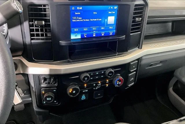 Used 2024 Oxford White Ford XL image 50