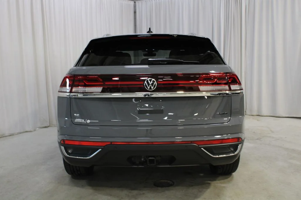 New 2026 Gray Volkswagen 2.0T SE w/Technology image 24
