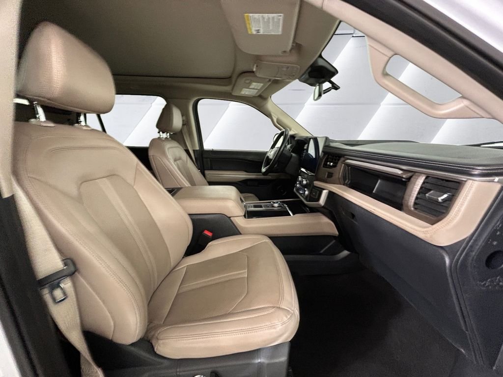 Used 2024 White Ford Limited image 13