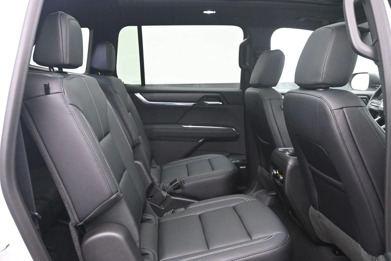 New 2026 Summit White GMC Elevation image 14