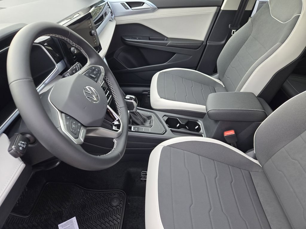 New 2026 Gray Volkswagen 1.5T SE image 11