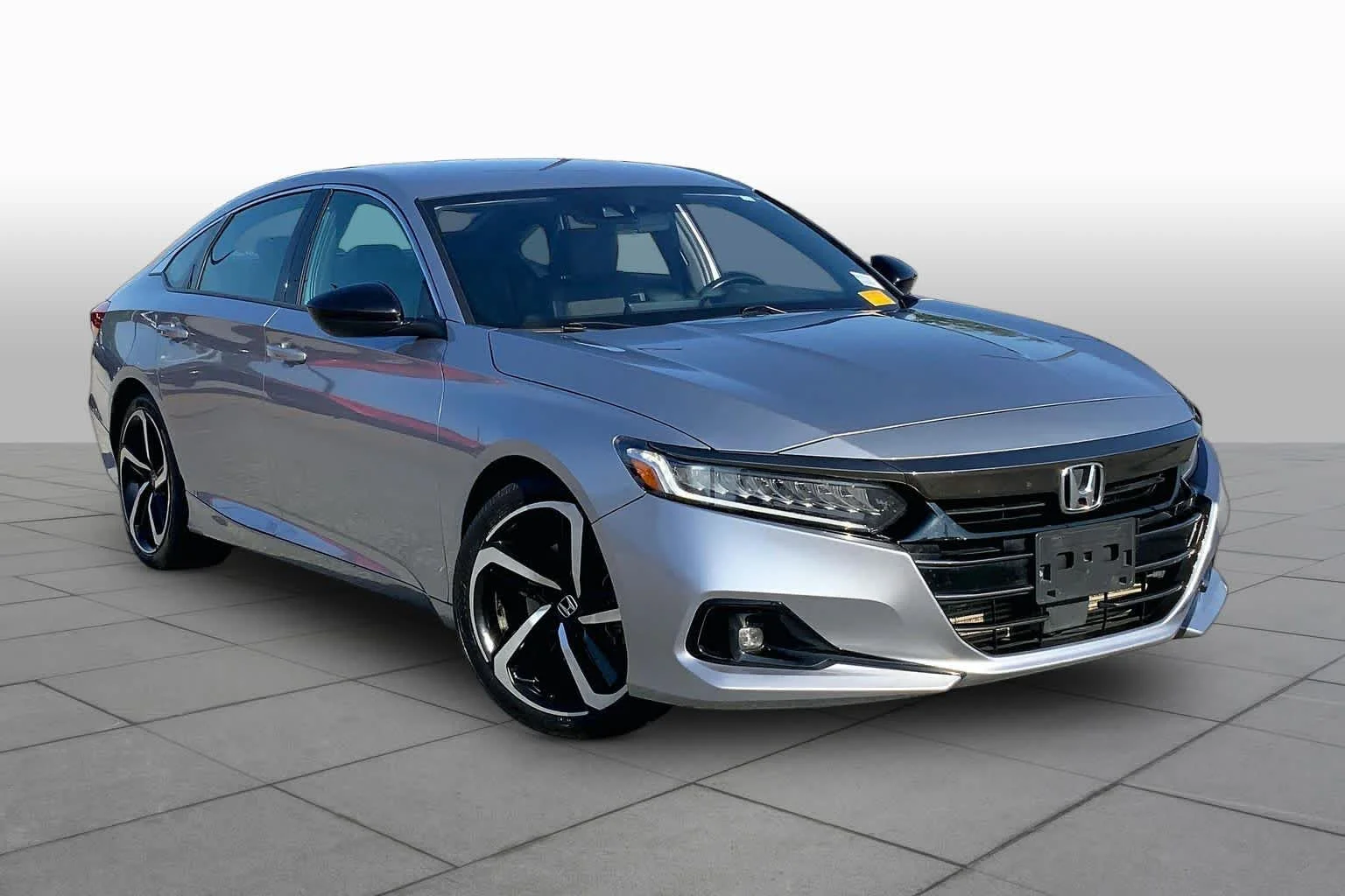 Used 2021 Lunar Silver Metallic Honda Sport image 4