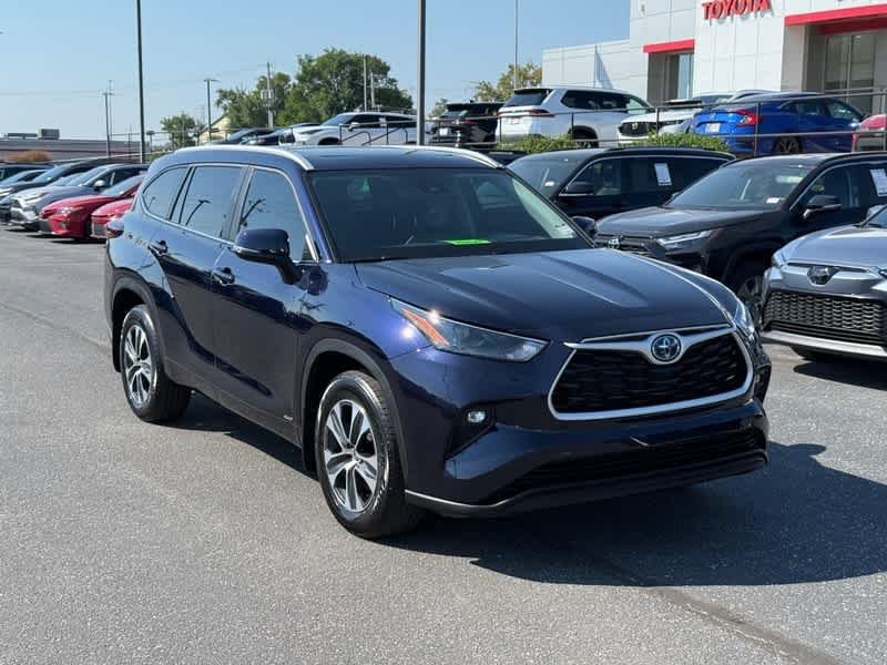 2024 Toyota Highlander Hybrid XLE