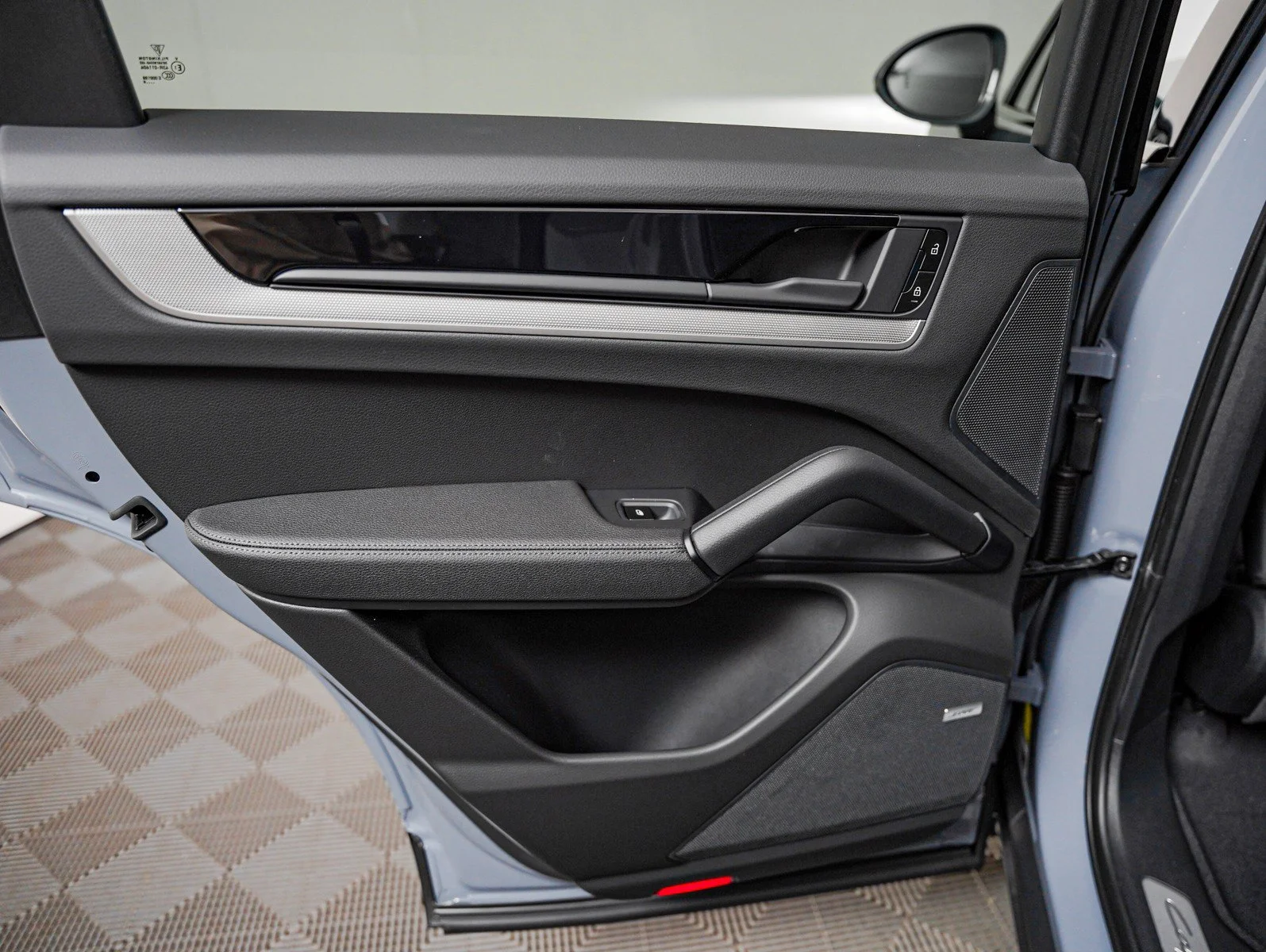 New 2026 ARCTIC GREY Porsche Coupe image 27