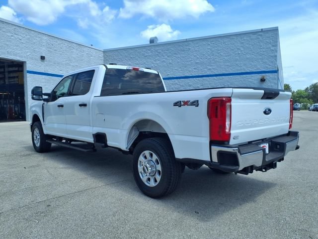 Used 2024  Ford XL image 4