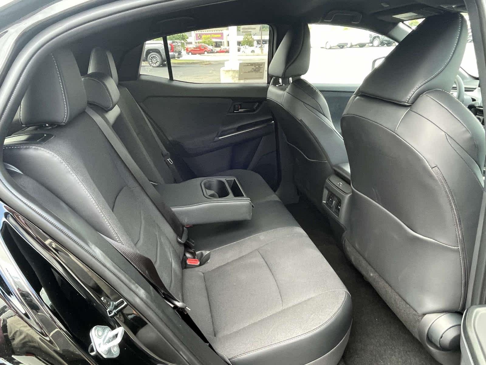2026 Toyota C-HR SE - Photo 17