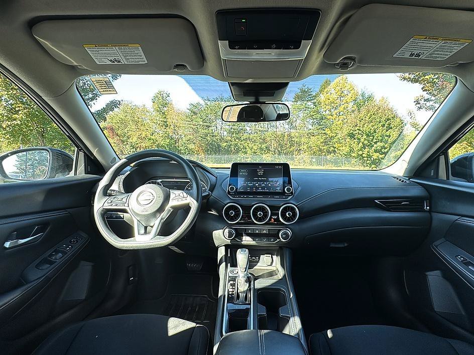 Used 2025 Super Black Nissan SV image 28