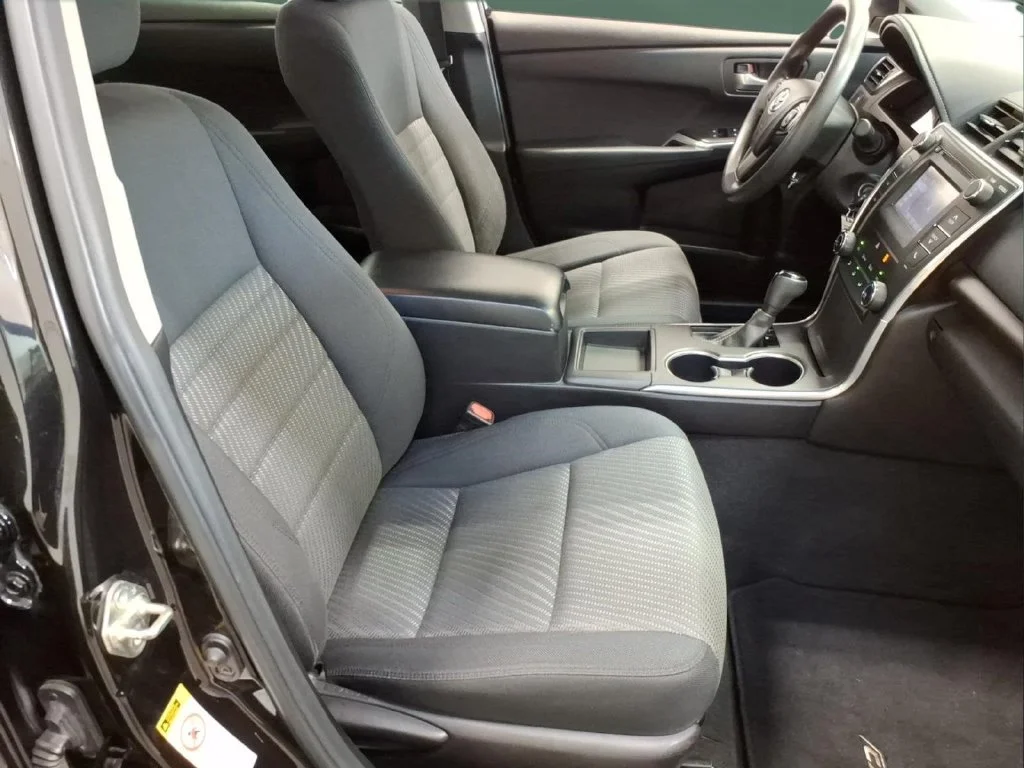 Used 2015 Attitude Black Toyota LE image 18