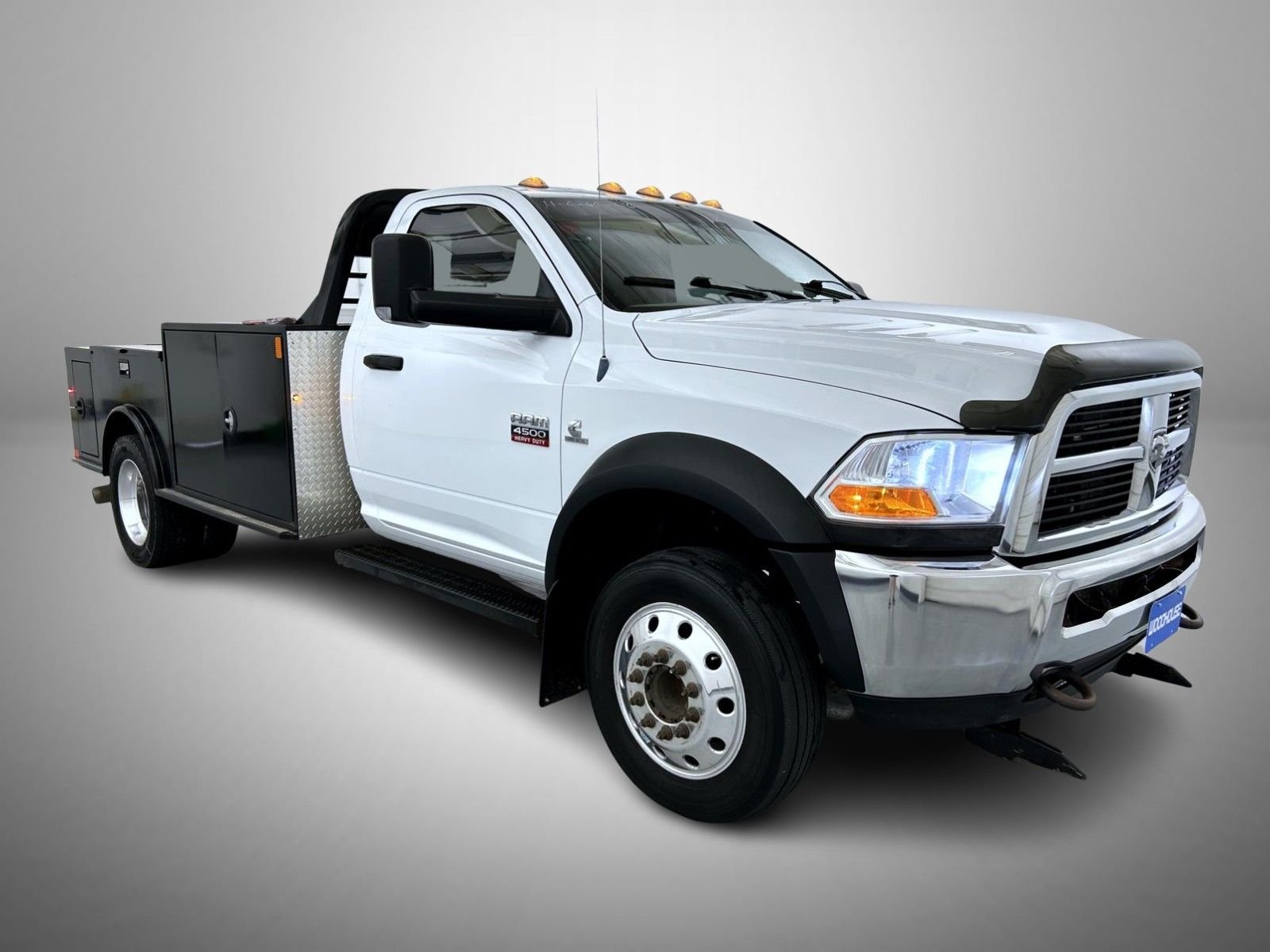 Used 2011 White Ram ST image 3