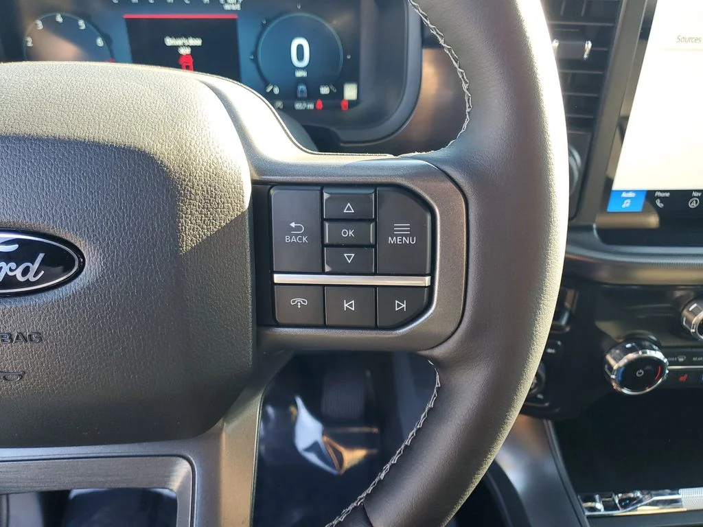 2025 Ford F-150 Lariat - Photo 13