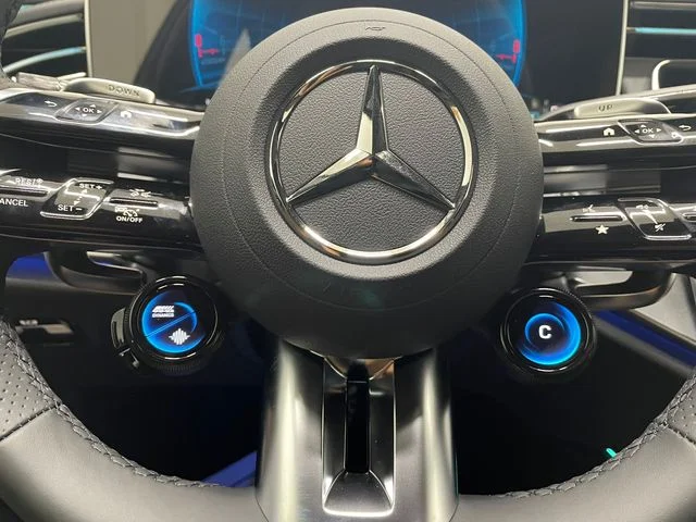 New 2026 MANUFAKTUR Moonlight Whit Mercedes-Benz E 53 AMG® image 44