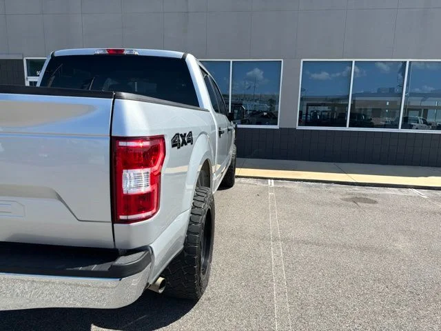 Used 2018 Silver Ford XLT image 3