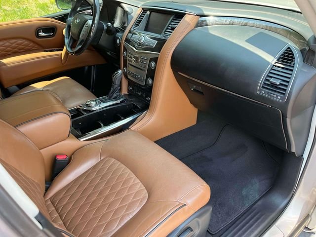 Used 2018 Beige INFINITI Base image 28