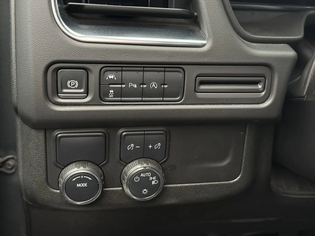 Used 2024 Silver Sage Metallic Chevrolet Premier image 14