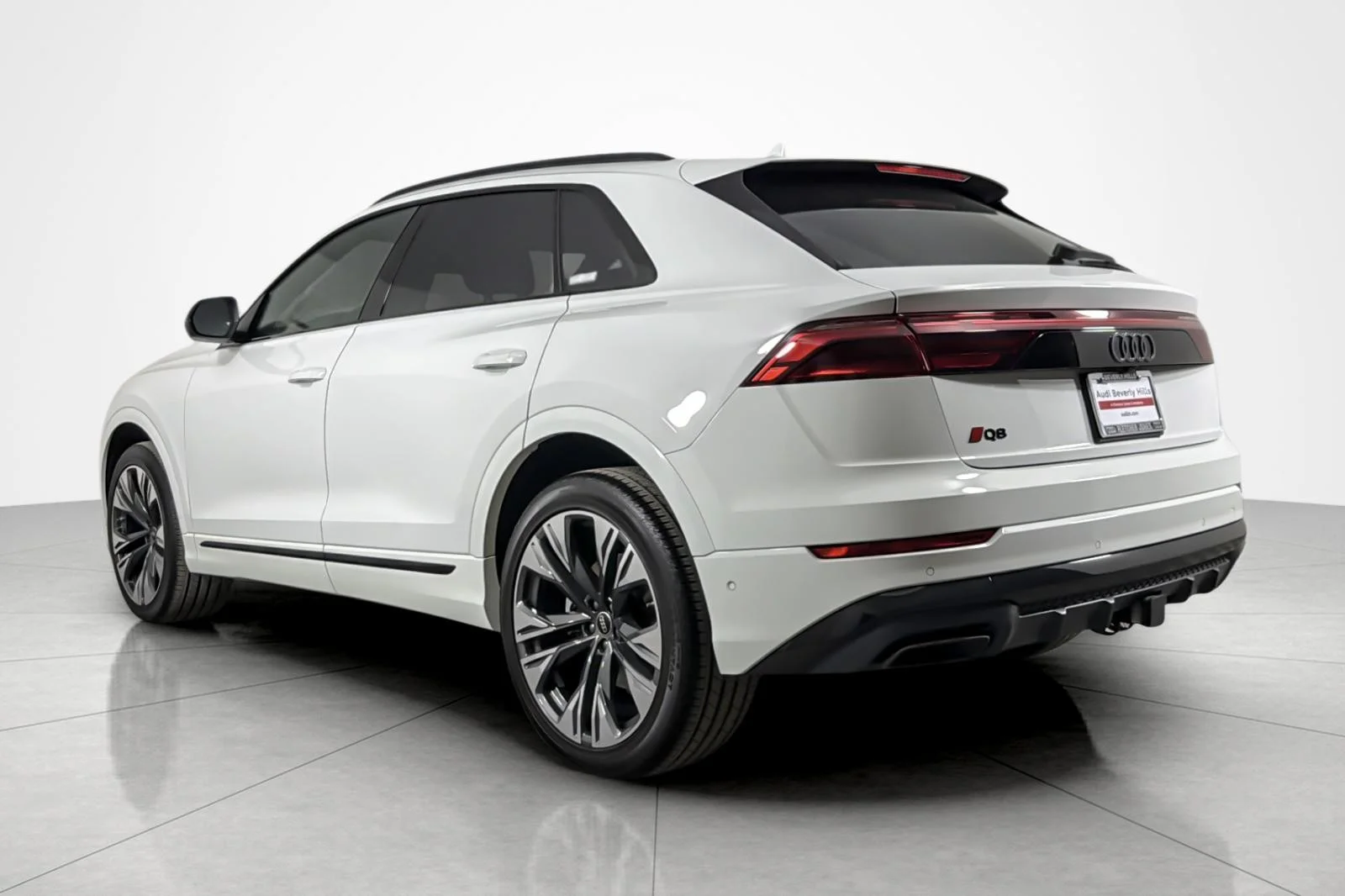 Used 2025 Carrara White Audi Premium Plus 55 TFSI quattro image 3