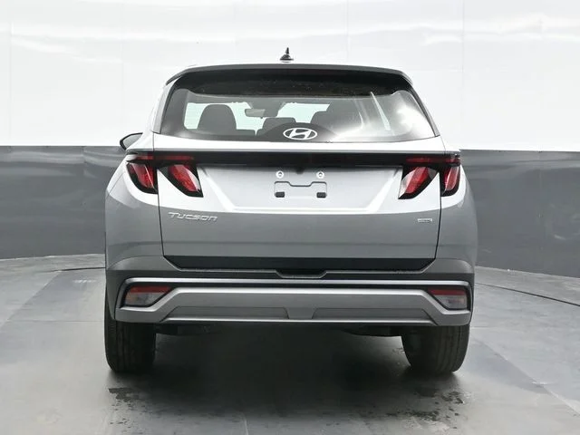 New 2026 Silver Hyundai SE image 2