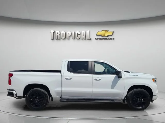 New 2026 Summit White Chevrolet RST image 6