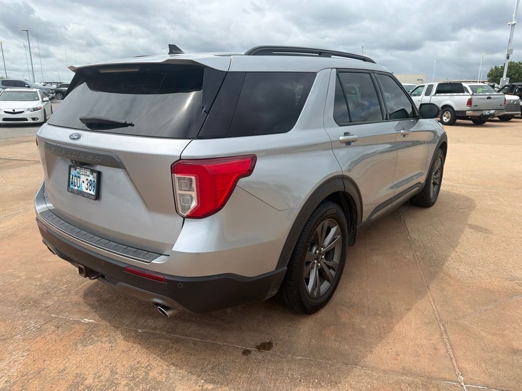 Used 2021 Silver Ford XLT image 3