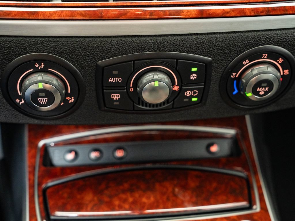 Used 2006 Jet Black BMW 3.0si image 31