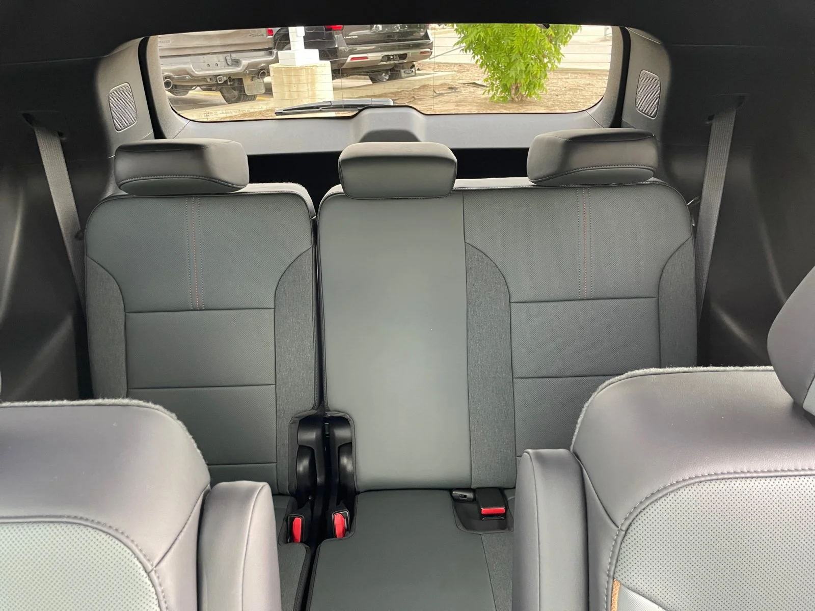 New 2027 Sterling Metallic GMC AT4 AWD image 19
