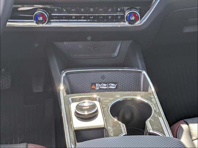 2027 Chevrolet Equinox RS - Photo 21