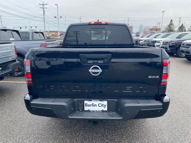 New 2026 Super Black Nissan Crew Cab SV image 19