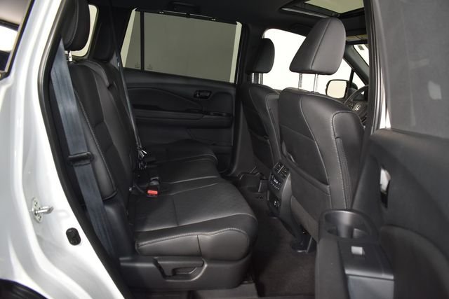 Used 2023  Honda Elite image 19