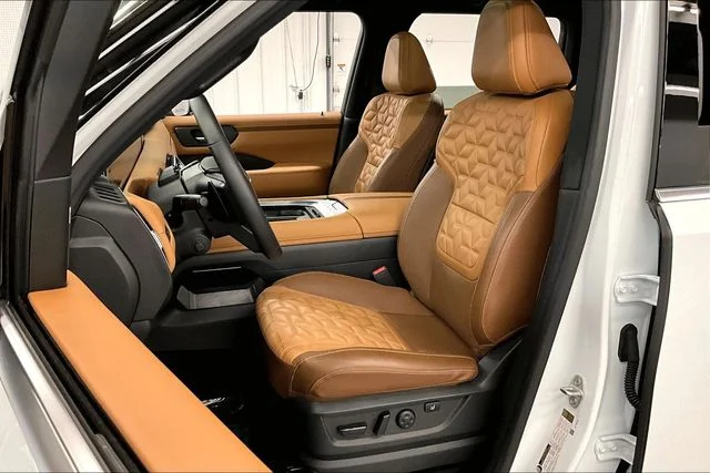 2025 Nissan Armada Platinum Reserve - Photo 24