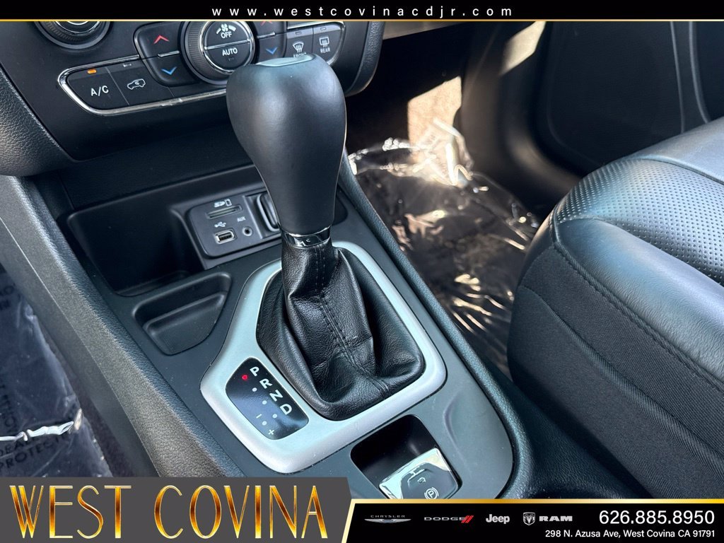 Certified Used 2016 White Jeep Overland image 21