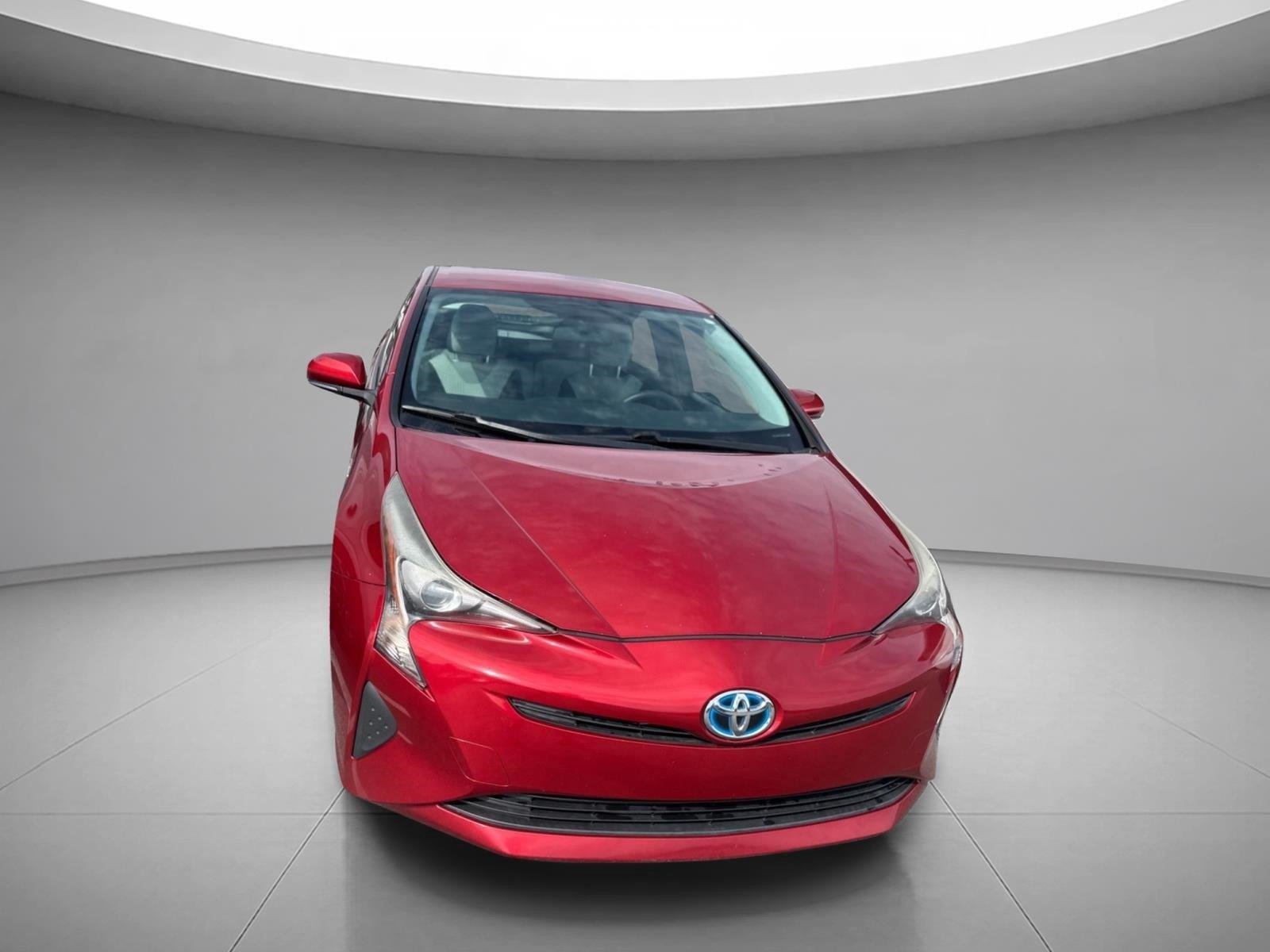 Used 2016 Hypersonic Red Toyota Two image 23