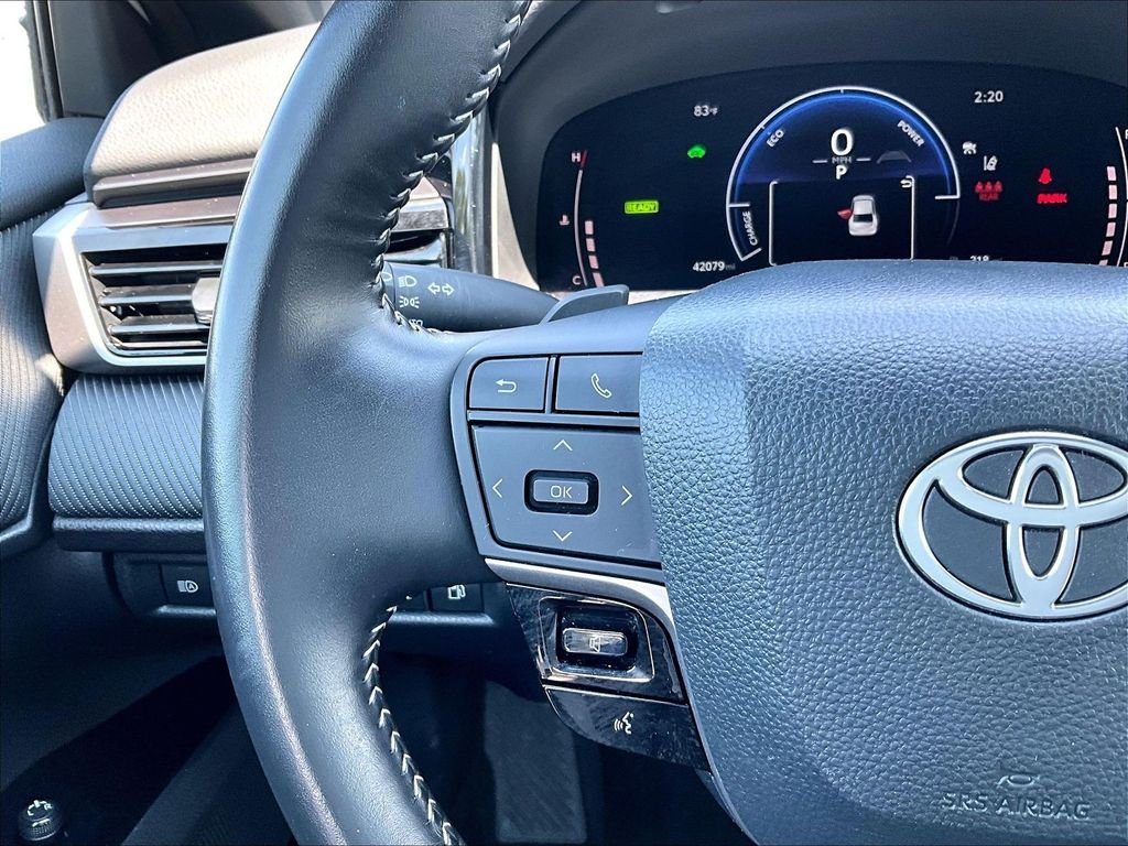Used 2025 White Toyota SE image 23