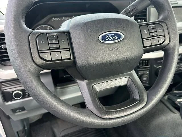 New 2025 Oxford White Ford F-550® XL image 14