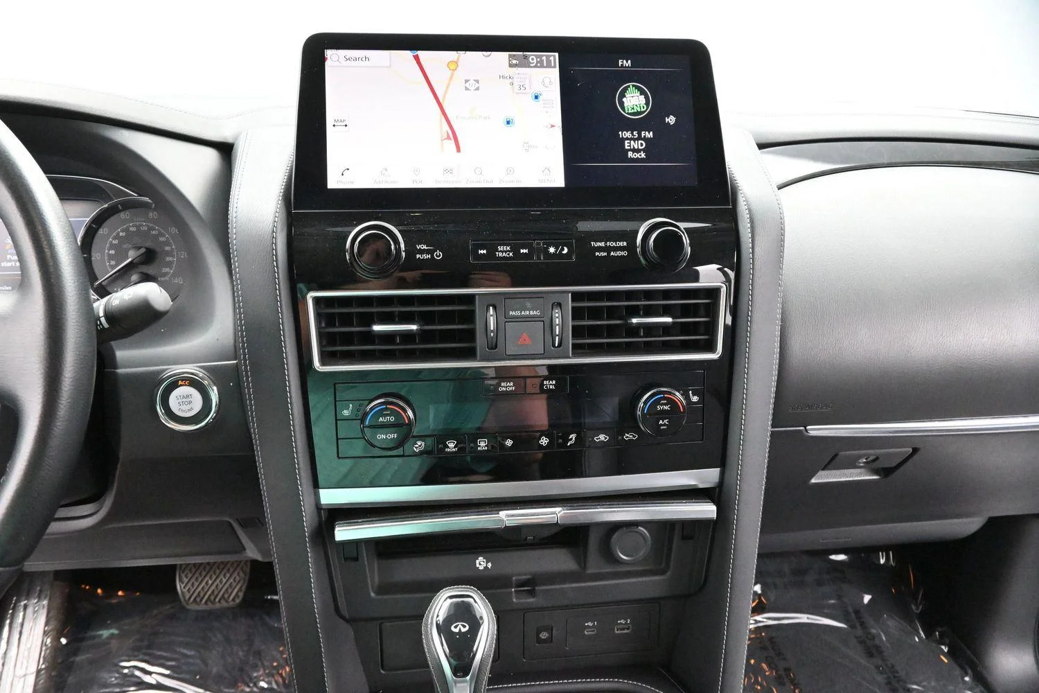 Used 2024 Anthracite Gray INFINITI LUXE image 26