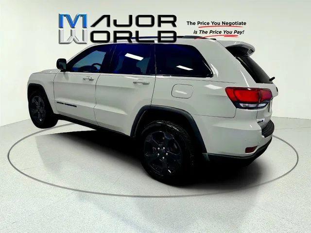 Used 2019 White Jeep Laredo image 5